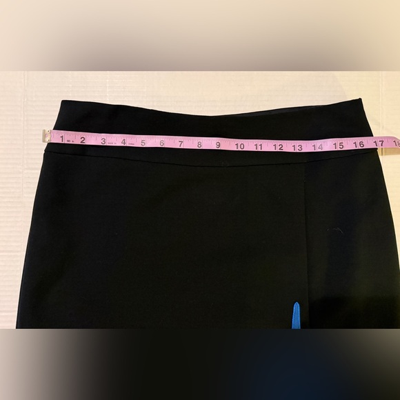 Carlisle Women’s Vtg Black Pencil Skirt w Blue Floral Genuine Leather Design-8 - Picture 8 of 9